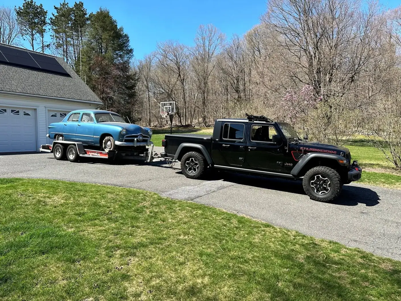 49 ford with gladiator.jpg